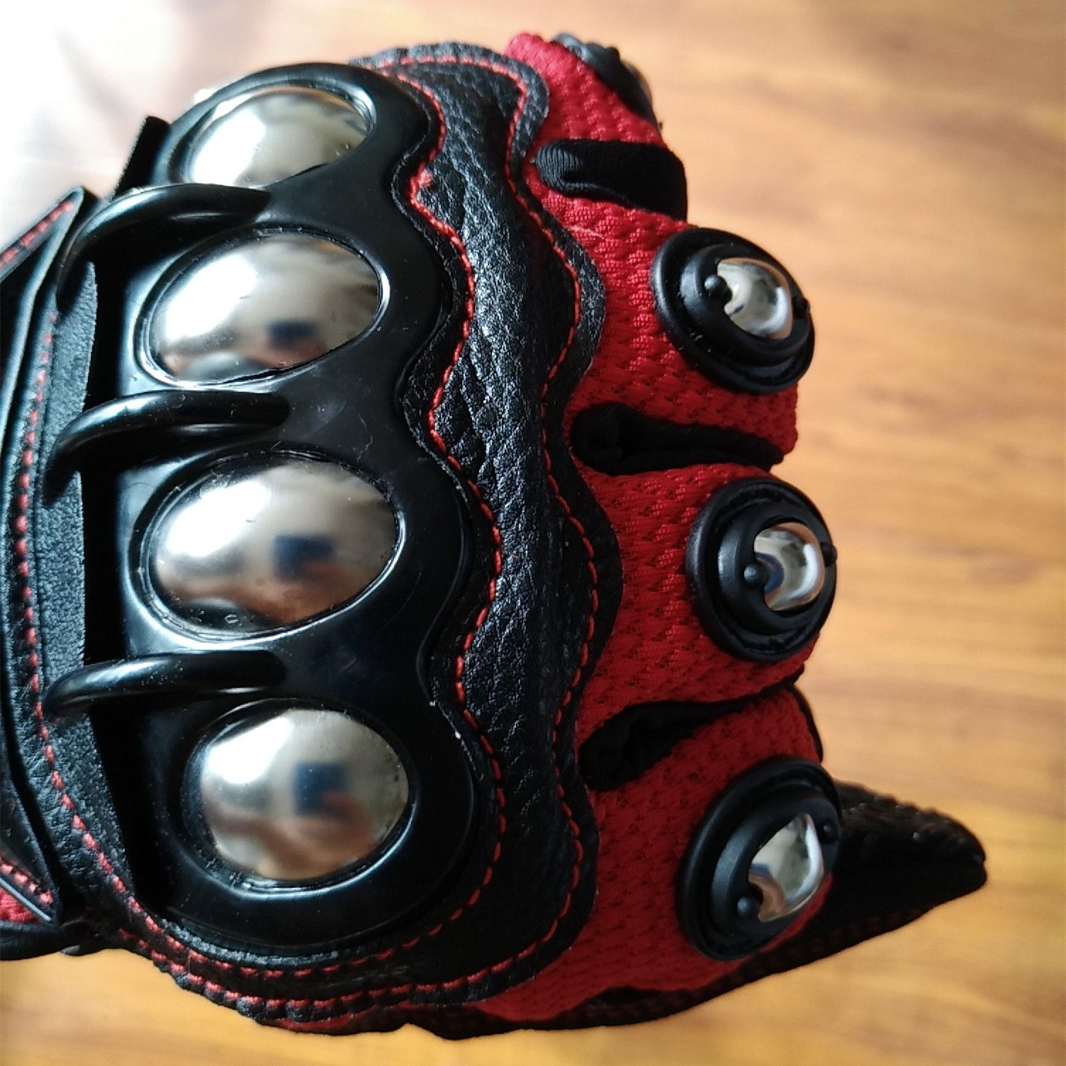 Brass Knuckles Motorcycle MTB  - Motorcycle Glove Knuckle recensione e prezzo